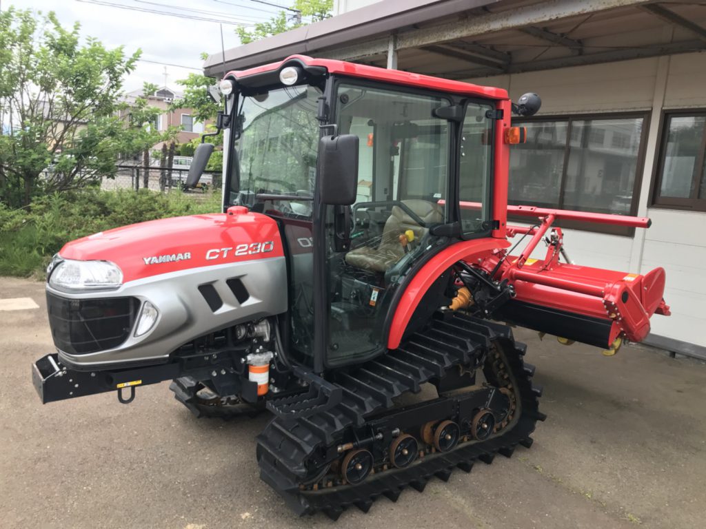 長野県栄村のS様からピカピカのヤンマートラクターCT230を買い取りさせていただきました。友達から弊社を強く勧められた話を聞かされて本当に嬉しかったです。今後もこの仕事を頑張っていきたいと思います。本当にありがとうございました。